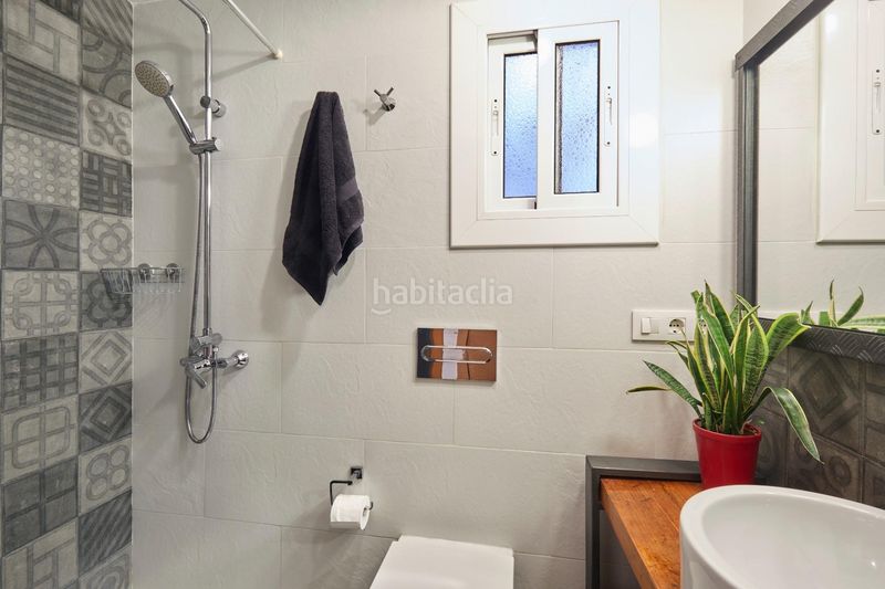 Foto d168a4ff-d973-4565-b6ef-48a1d0f9f55f. Pis a Sant Antoni Barcelona