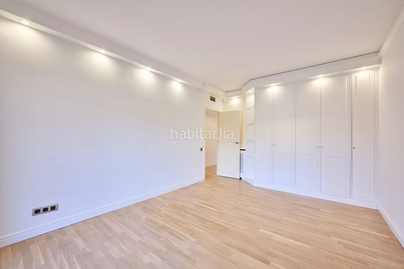Foto 0fe31a62-3257-4bd0-bc9a-f0147d9c79bb. Rent flat in carrer del capità arenas 3 in Pedralbes Barcelona