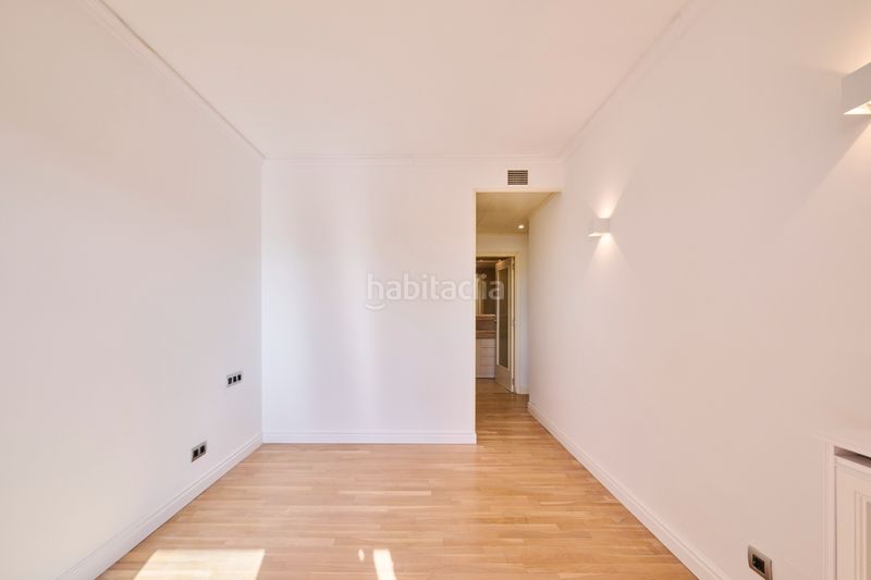 Foto 974e9957-7124-4822-98e4-003db3293080. Rent flat in carrer del capità arenas 3 in Pedralbes Barcelona