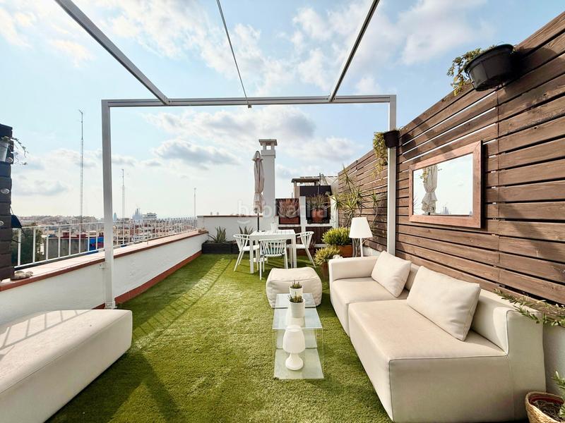 Foto 770965b8-5902-4260-b213-e53c1c05390e. Penthouse in carrer d'homer 63 in Putget - Farró Barcelona