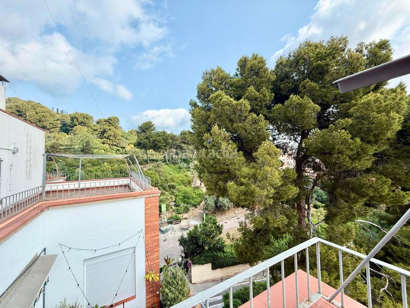 Foto fd8f35ee-7462-4d20-8444-a65ad42c723a. Penthouse in carrer d'homer 63 in Putget - Farró Barcelona