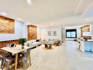 Etagenwohnung in Carrer de vilafranca 26