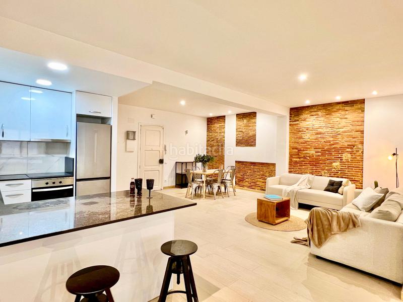 Foto 5c1f172b-6cd6-4c55-8f04-6403ea0e407b. Appartamento in carrer de vilafranca 26 in Vila de Gràcia Barcelona