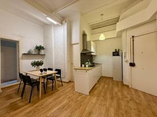 Geschäftsraum in Carrer de gomis 72. Local ideal espacio creativo