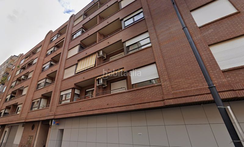 Foto 77eda726-4e3d-498f-b9c2-3c0dd0de42f6. Piso en calle doctor múgica 17 piso completamente a reformar junto al centro en Logroño