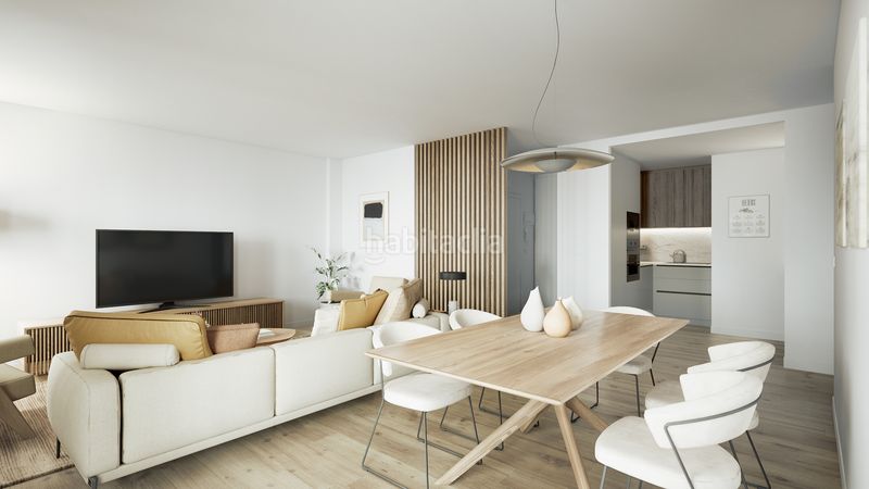 Foto fe92033d-0ae4-4fce-8085-cdb2257e7446. Piso en calle doctor múgica 17 piso completamente a reformar junto al centro en Logroño