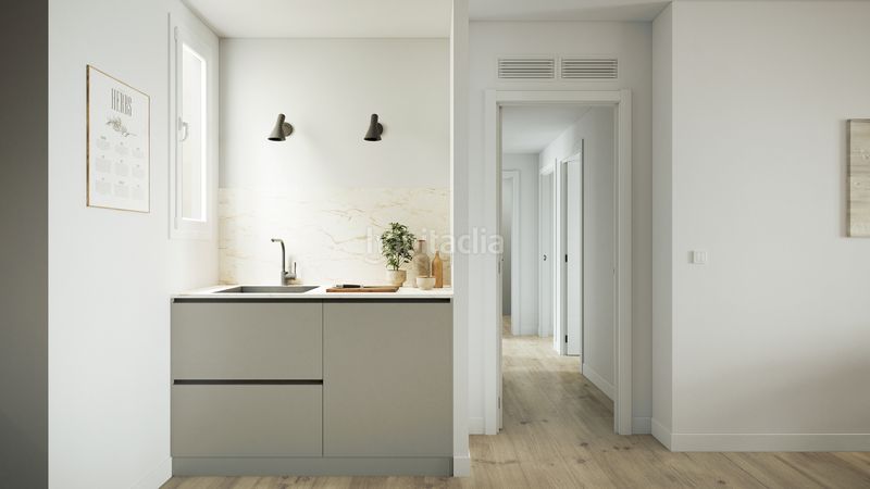 Foto 10926895-959d-46f4-a0e3-0995ce0f1e56. Piso en calle doctor múgica 17 piso completamente a reformar junto al centro en Logroño