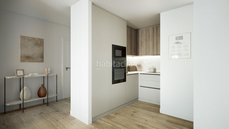 Foto 73e69ba4-179c-4ae3-851c-c092a600c8d8. Piso en calle doctor múgica 17 piso completamente a reformar junto al centro en Logroño