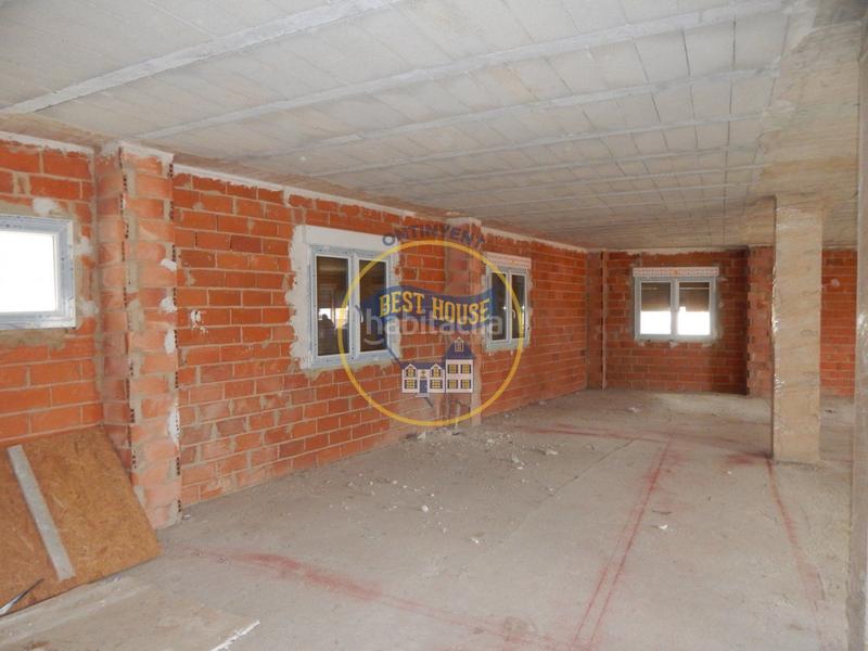 Foto 268ade80-9668-42c7-b6dd-97050d33a4d2. Edificio  cuatro plantas a la venta !!! en Agullent