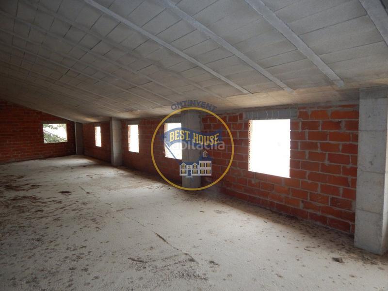 Foto 5fd80f47-437a-42cc-b2ed-297a1b8a2e00. Edificio  cuatro plantas a la venta !!! en Agullent