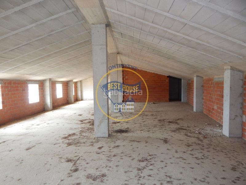 Foto 98e7b01c-c6dd-4fa7-8ae1-a4c2f391880f. Edificio  cuatro plantas a la venta !!! en Agullent