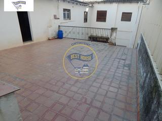 Casa a Sant Josep-Zona Hospital. Casa con terraza y patio en ontinyent a la venta!!!