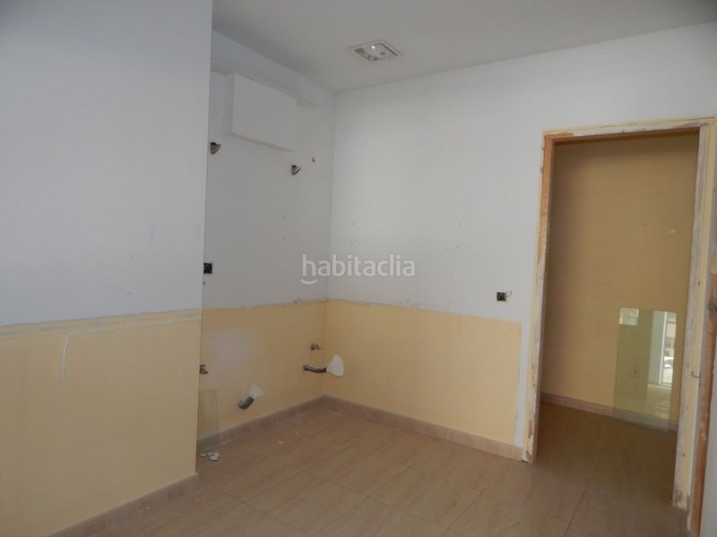 Foto 6a76587d-10fc-49fe-b0a0-e9efe8961fd3. Rent business premise in Sant Josep-Zona Hospital Ontinyent