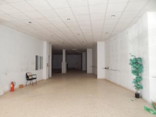 Lloguer Local Comercial a Sant Josep-Zona Hospital. Fantastico local comercial en venta o alquiler en ontinyent