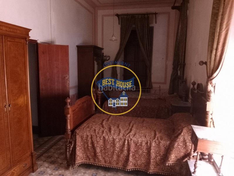 Foto 5438d027-4e30-4489-be35-77e53f19ba5d. Haus mit parking in Montaverner