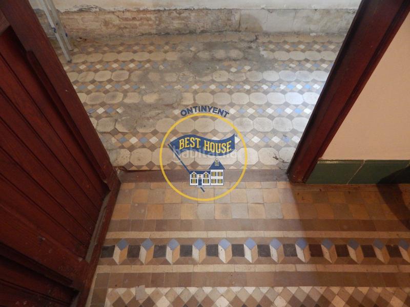 Foto 5816f537-2895-459c-9c40-a1ce6d481ec5. Haus mit parking in Montaverner