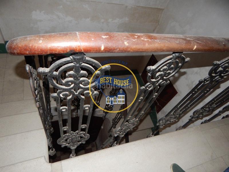 Foto 90711253-c047-4084-9d62-19d44c61674a. Haus mit parking in Montaverner