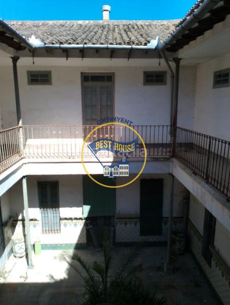 Foto 92ba17b4-3c9a-420c-a20a-23596f1b78f0. Haus mit parking in Montaverner