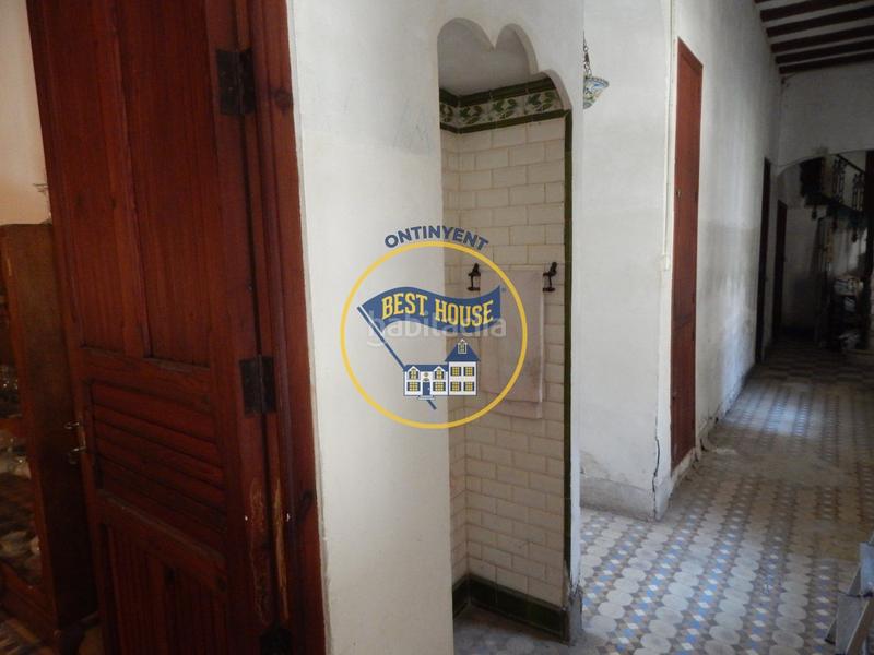 Foto 98da77cc-3209-451e-acea-7d67798280df. Haus mit parking in Montaverner