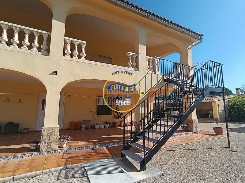 Foto 3d3e60a9-7869-4b3f-b10d-b79e7ff8e202. Xalet amb calefacció a Agullent