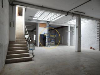 Planta baixa a Olleria (l´). Gran planta baja tipo nave en olleria