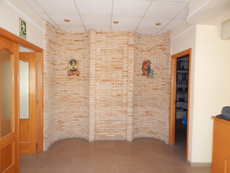 Foto 2c03dddd-8094-4969-9836-874703fd4037. Local comercial a Centro Ontinyent