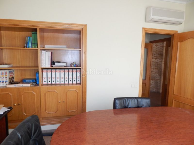 Foto 4a8cd49e-4bb5-42b9-ae3a-8ddf7b10acab. Local comercial a Centro Ontinyent
