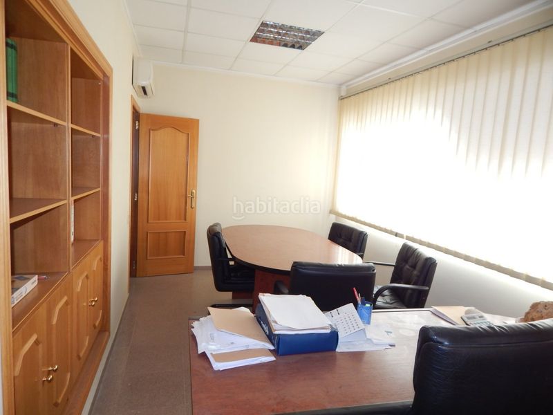 Foto b2728352-b588-46ee-ab34-3a0a50be8be7. Local comercial a Centro Ontinyent