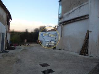 Terreny residencial a Albaida. Gran solar urbano en albaida
