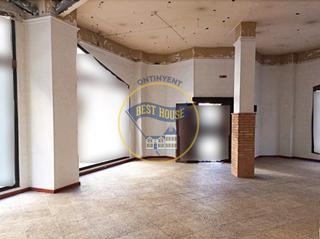 Lloguer Local Comercial a Sant Josep-Zona Hospital. Local chaflan y diafano, en ontinyent