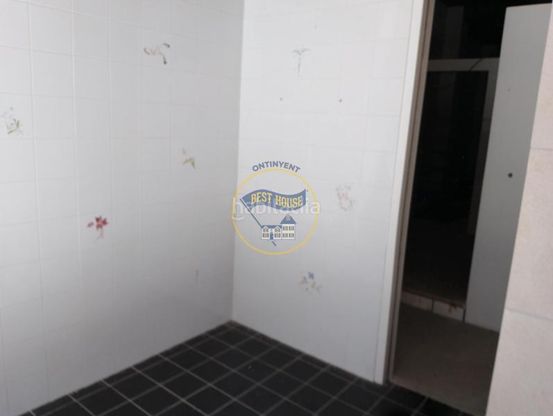 Foto 6caa391c-80a9-4bf9-8967-1c545bf24bb4. Rent business premise in Sant Josep-Zona Hospital Ontinyent