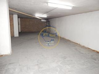Local Comercial a Sant Josep-Zona Hospital. Amplio local en planta baja en venta o alquiler en ontinyent
