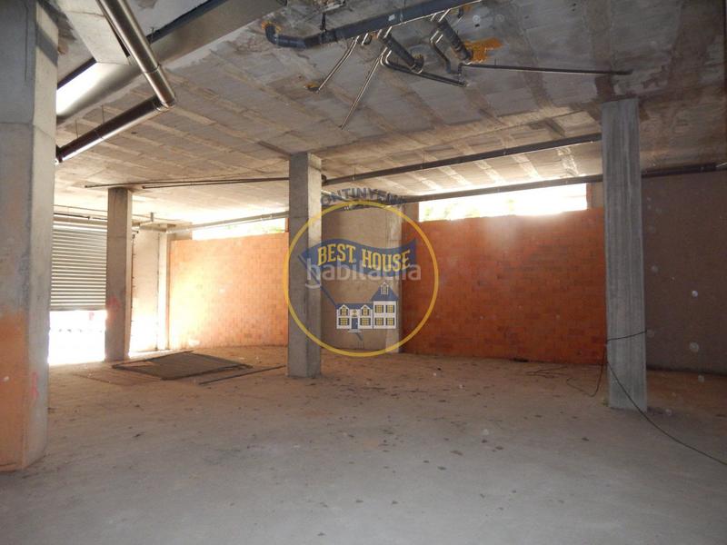 Foto 26346f5b-6c12-40f6-9fa5-0f84f36c1c6e. Alquiler local comercial  chaflan en barrio de san josé en Ontinyent