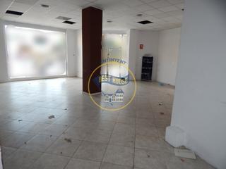 Lloguer Local Comercial a Sant Josep-Zona Hospital. Local comercial en una excelente ubicación en ontinyent