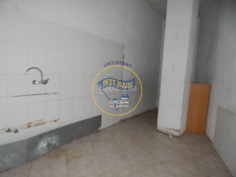 Foto d3d77010-e142-4ab8-8aba-4ce607a9a9c6. Lloguer local comercial a Sant Josep-Zona Hospital Ontinyent