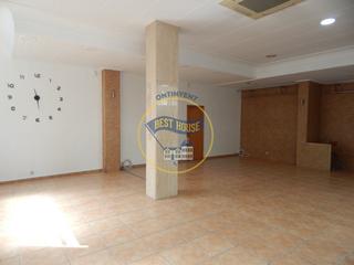 Miete Geschäftsraum in Sant Josep-Zona Hospital. Local comercial en ontinyent  chaflan