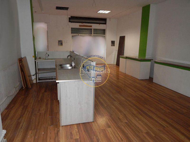 Foto 483a92fc-cac9-4662-9289-5d814e108c42. Rent business premise in Sant Josep-Zona Hospital Ontinyent