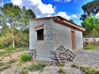 Chalet à Banyeres de Mariola. Refugio con  buena parcela en la  sierra de mariola alicante