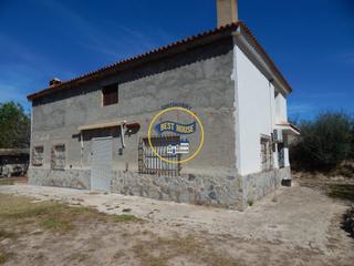 Xalet a Agullent. Casita de campo con gran terreno en agullent valencia