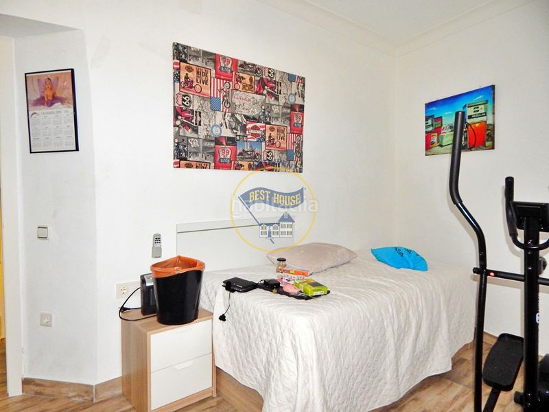 Foto bf4d7c2f-14ba-4d95-b0f7-5e9b55ed3b11. House in Bocairent
