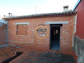 Casa a Montaverner. Oportunidad amplia casa para reformar en montaverner