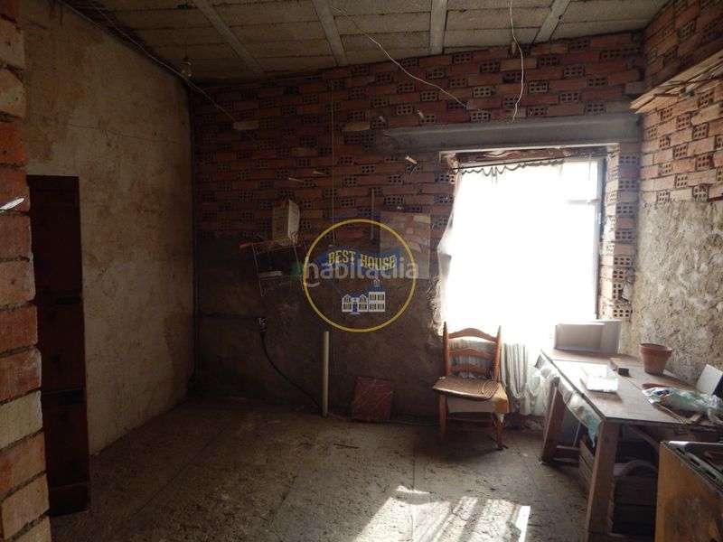 Foto 1f37ac23-f01f-4f93-b8fa-4c865ca4d257. Casa amb aparcament a Bocairent