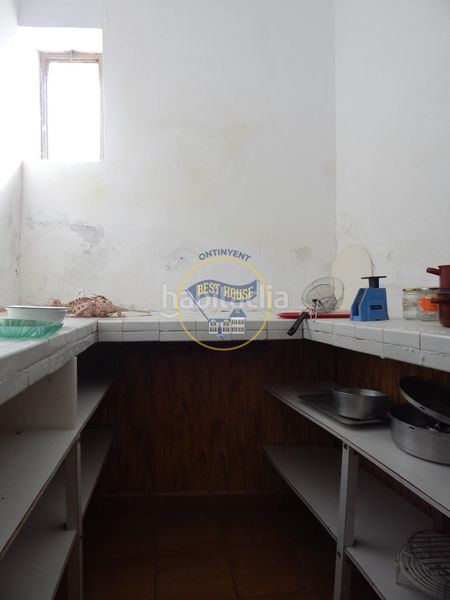 Foto 30a7c5c5-5d56-4e37-8ec3-a42c92dce9e9. Casa amb aparcament a Bocairent