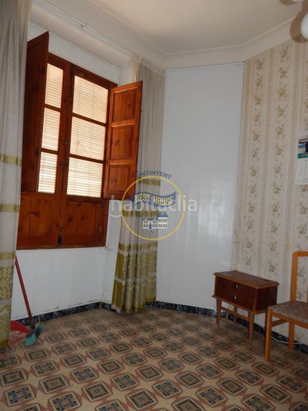 Foto 3179c080-6638-4bb8-8853-846aef95b536. Casa amb aparcament a Bocairent