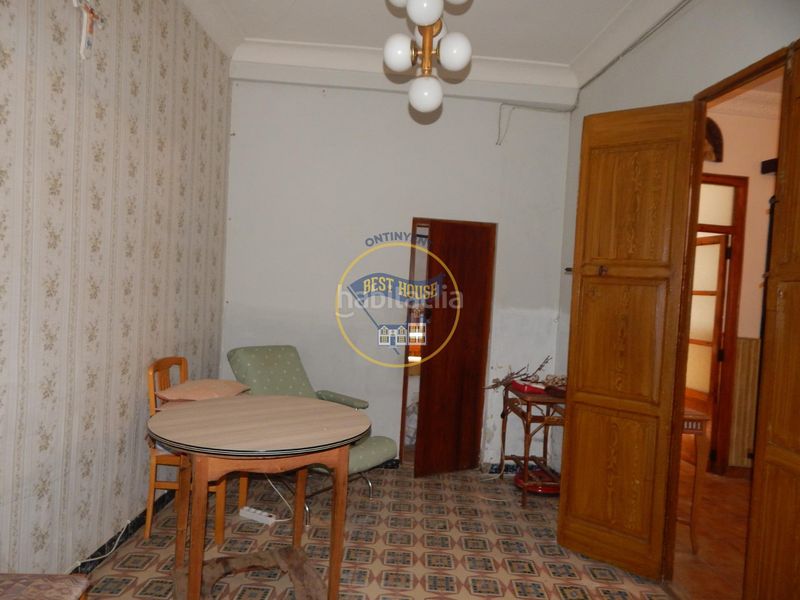 Foto 8ff4d717-9d51-4fc3-85d9-c43f38ca3722. Casa amb aparcament a Bocairent