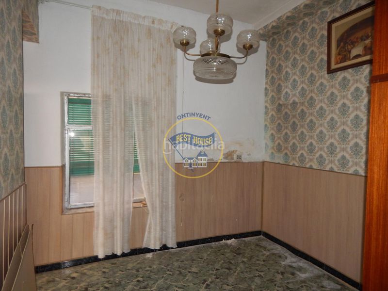 Foto e4ce5fa1-d85b-427a-85d2-17e1871c62fc. Casa amb aparcament a Bocairent