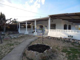 Xalet a Centro. Casita de campo en ontinyent.