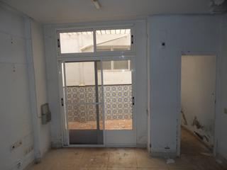 Locale commerciale in Centro. Oportunidad de venta planta baja en zona centro de ontinyent!!!