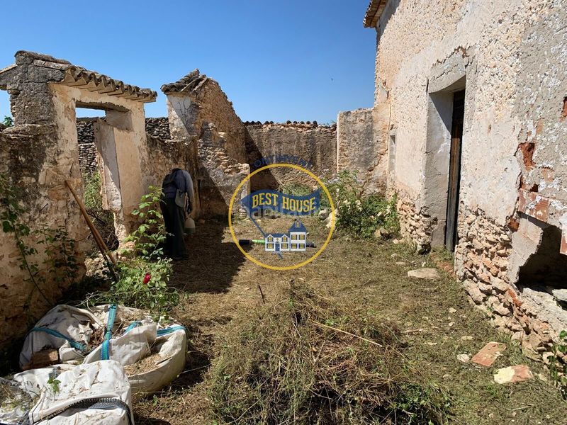 Foto 522887fe-c88e-4433-9a62-ea1193a29cba. Casa a Font de la Figuera (la)