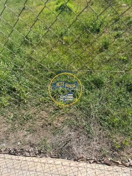 Foto f19c705f-6c82-4f84-9325-b6e89fb39467. Terreny residencial a Albaida